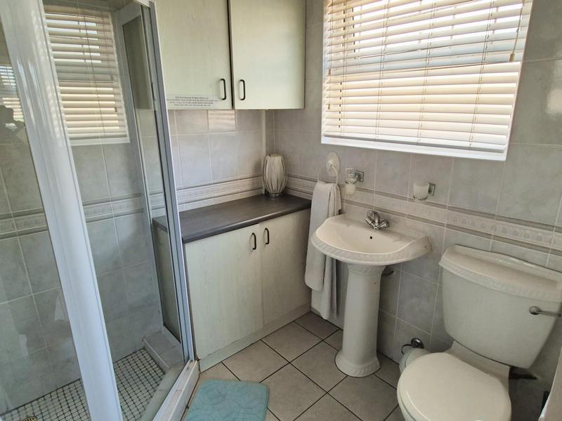 7 Bedroom Property for Sale in De Kelders Western Cape